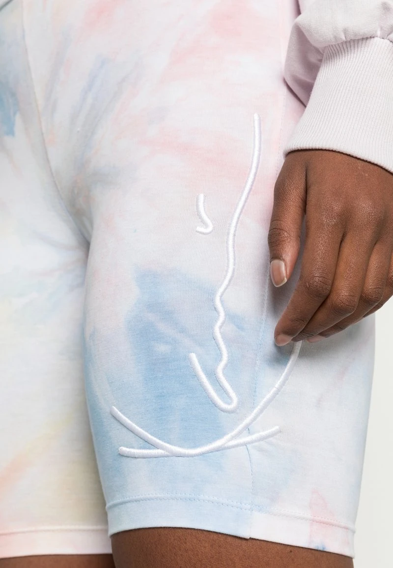 SIGNATURE TIE DYE CYCLING - Shorts - multicolor Karl Kani SIGNATURE TIE DYE CYCLING - Shorts - Multicolor, Damen -Outlet KARL KANI Store 015d7133bf084fb2a81d5c989c52203b