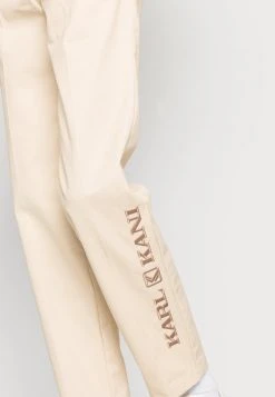 Karl Kani RETRO STRAIGHT LEG PANTS SAND - Chino - Sand, Herren -Outlet KARL KANI Store 024037d7285c435c917aba1ed908ddc9
