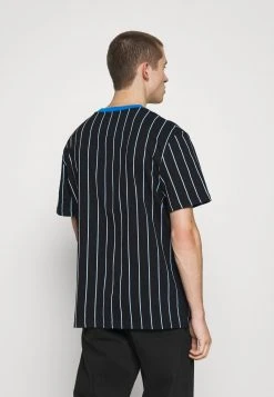 Karl Kani UNISEX ORIGINALS PINSTRIPE TEE - T-Shirt Print - Black -Outlet KARL KANI Store 05ca146df8464636831acd2b92593eb8