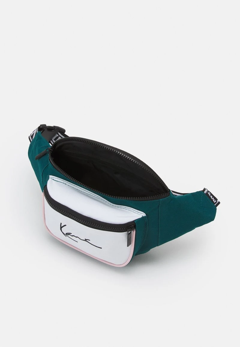 Karl Kani SIGNATURE TAPE WAIST BAG - Gürteltasche - Green/white, Herren 5 Karl Kani SIGNATURE TAPE WAIST BAG - Gürteltasche - Green/white, Herren – Bild 3