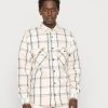 Karl Kani CHEST SIGNATURE CHECK LIGHT UNISEX - Leichte Jacke - Light Sand 2 Karl Kani CHEST SIGNATURE CHECK LIGHT UNISEX - Leichte Jacke - Light Sand -Outlet KARL KANI Store 065be02b3141415daabf7cd8ed317a89