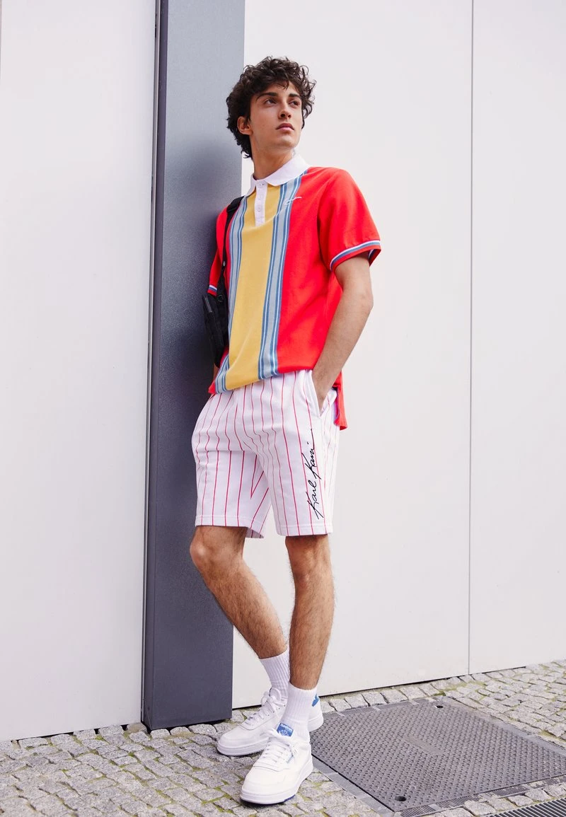 Karl Kani CHEST SIGNATURE STRIPE TEE - Poloshirt - Red, Herren 3 Karl Kani CHEST SIGNATURE STRIPE TEE - Poloshirt - Red, Herren