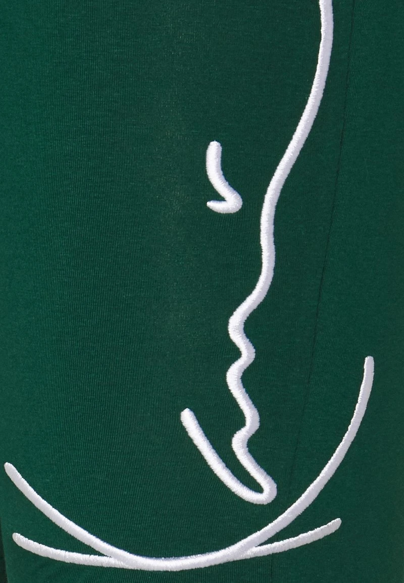 Karl Kani SIGNATURE CYCLING - Shorts - Green, Damen 7 Karl Kani SIGNATURE CYCLING - Shorts - Green, Damen – Bild 5