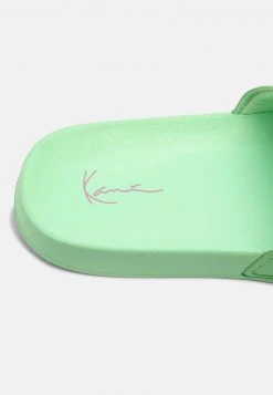 Karl Kani SIGNATURE POOL SLIDE - Pantolette Flach - Green, Damen 15 Karl Kani SIGNATURE POOL SLIDE - Pantolette Flach - Green, Damen -Outlet KARL KANI Store 1401d35b6a144d39a2f87c426c9349ed