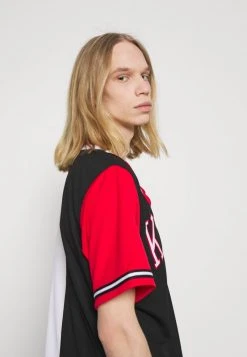 Karl Kani COLLEGE BLOCK BASEBALL SHIRT - Hemd - Black, Herren 5 Karl Kani COLLEGE BLOCK BASEBALL SHIRT - Hemd - Black, Herren -Outlet KARL KANI Store 1be9db6da0724fae808e2646ee0b620c