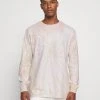 Karl Kani SIGNATURE TIE DYE UNISEX - Langarmshirt - Light Sand 2 Karl Kani SIGNATURE TIE DYE UNISEX - Langarmshirt - Light Sand -Outlet KARL KANI Store 1ca8589af9d642b690cf5b8c13aaf0cb