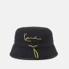 Karl Kani SIGNATURE BUCKET HAT UNISEX - Hut - Black 2 Karl Kani SIGNATURE BUCKET HAT UNISEX - Hut - Black -Outlet KARL KANI Store 1ef1fcf35bd94729aa4c33bf9a428632