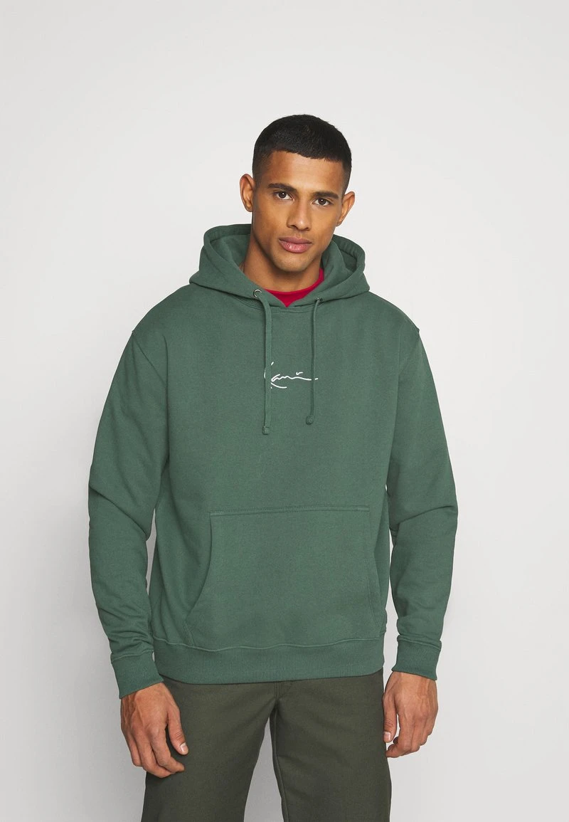 UNISEX SMALL SIGNATURE HOODY - Kapuzenpullover - darkgreen Karl Kani UNISEX SMALL SIGNATURE HOODY - Kapuzenpullover - Darkgreen -Outlet KARL KANI Store 1f2c7f5fe1ad4a10a284b6d99b35cf83
