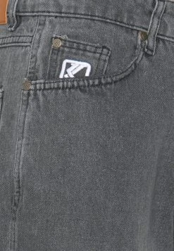 Karl Kani SMALL SIGNATURE FIVE POCKET - Jeans Tapered Fit - Light Grey, Herren 7 Karl Kani SMALL SIGNATURE FIVE POCKET - Jeans Tapered Fit - Light Grey, Herren -Outlet KARL KANI Store 20876880944144c690a5af00dc978696