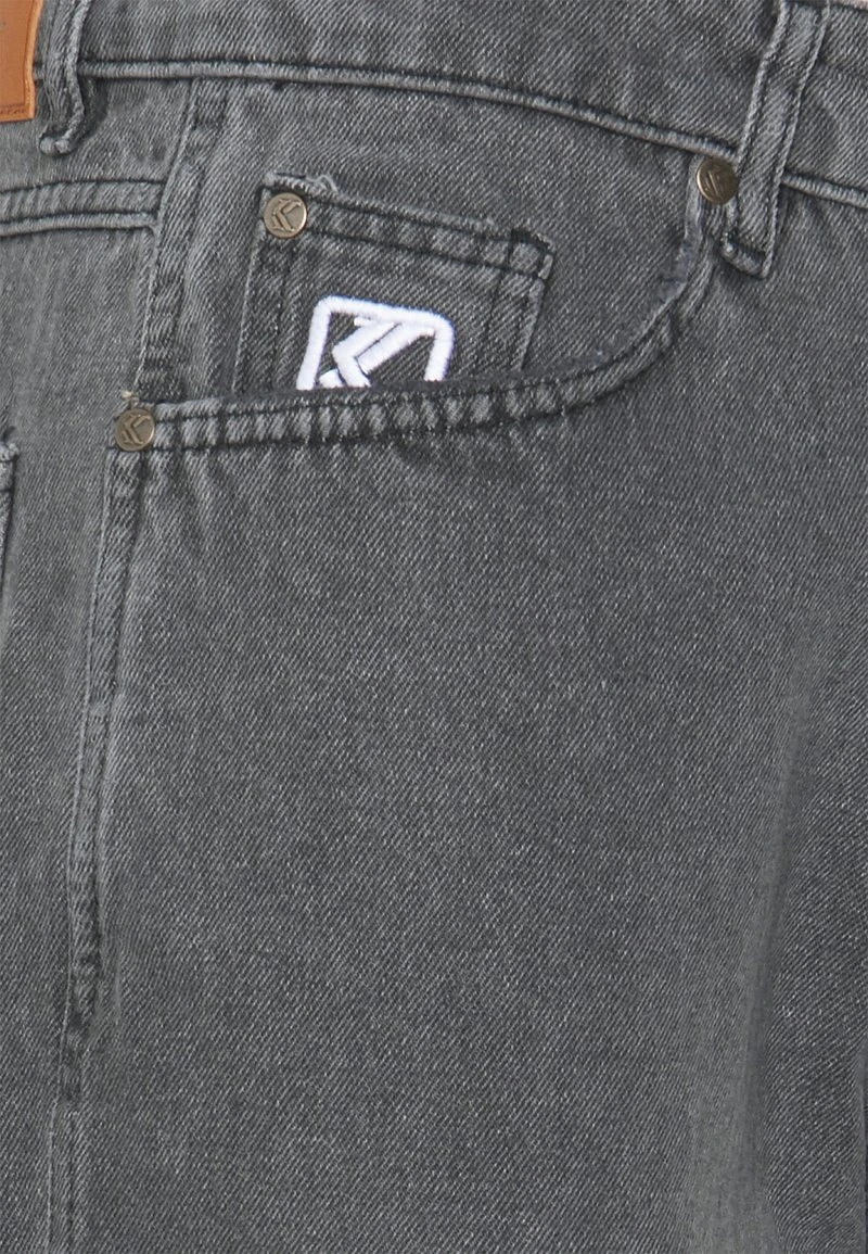 Karl Kani SMALL SIGNATURE FIVE POCKET - Jeans Tapered Fit - Light Grey, Herren 5 Karl Kani SMALL SIGNATURE FIVE POCKET - Jeans Tapered Fit - Light Grey, Herren – Bild 3