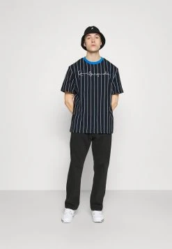Karl Kani UNISEX ORIGINALS PINSTRIPE TEE - T-Shirt Print - Black -Outlet KARL KANI Store 2198c710207d461b93a485f72f3cf5c4