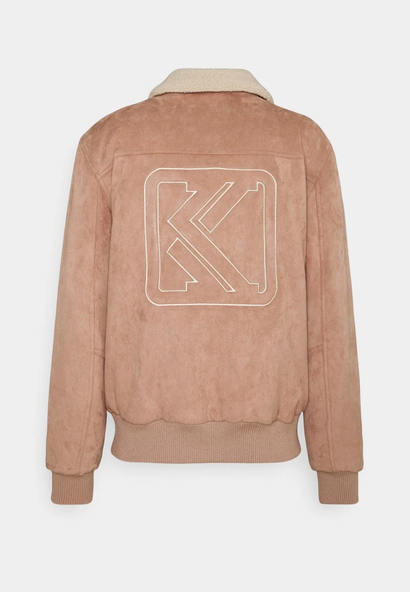 RETRO JACKET UNISEX - Kunstlederjacke - dark sand Karl Kani RETRO JACKET UNISEX - Kunstlederjacke - Dark Sand -Outlet KARL KANI Store 23310d5234984f6eab458ae90ad1d71f