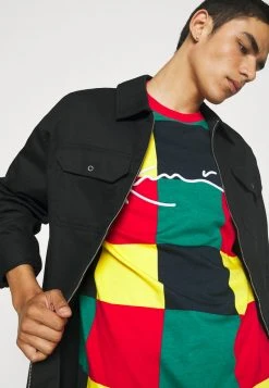 Karl Kani SIGNATURE BLOCK TEE UNISEX - T-Shirt Print - Red 11 Karl Kani SIGNATURE BLOCK TEE UNISEX - T-Shirt Print - Red -Outlet KARL KANI Store 23d1bae3a6004cf4aa35517b17525fd7