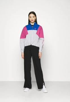 Karl Kani SIGNATURE BLOCK TROYER - Sweatshirt - Grey, Damen 11 Karl Kani SIGNATURE BLOCK TROYER - Sweatshirt - Grey, Damen -Outlet KARL KANI Store 23fdb538d6644017bfc2e40b8dda8191