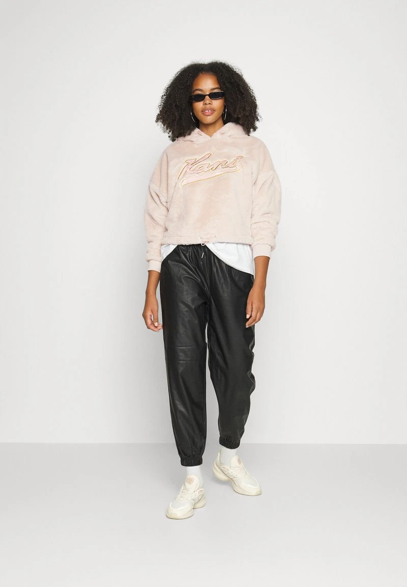 VARSITY HOODIE - Kapuzenpullover - cream Karl Kani VARSITY HOODIE - Kapuzenpullover - Cream, Damen -Outlet KARL KANI Store 2720b515a6194109bbdb2f784adcab4c