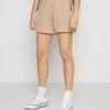 Karl Kani SMALL SIGNATURE - Shorts - Taupe, Damen -Outlet KARL KANI Store 27b1145c5a354207a33dd44f84f07dba