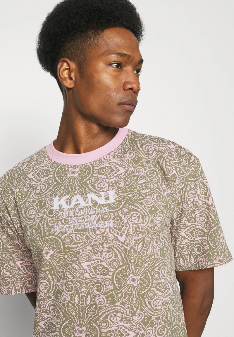 Karl Kani UNISEX RETRO PAISLEY TEE - T-Shirt Print - Rose 6 Karl Kani UNISEX RETRO PAISLEY TEE - T-Shirt Print - Rose – Bild 4