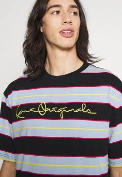 Karl Kani ORIGINALS STRIPE TEE UNISEX - T-Shirt Print - Light Blue -Outlet KARL KANI Store 2a76c2f401714c72836d93ffb254cde7
