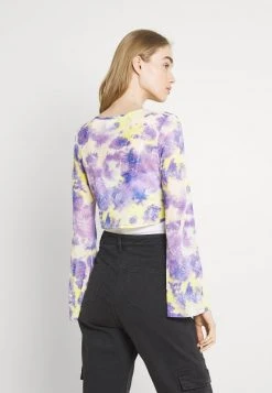 Karl Kani SIGNATURE PAISLEY BOLERO - Leichte Jacke - Lilac, Damen -Outlet KARL KANI Store 2bdec15aadd74b0c83b6b0d50aea85e0