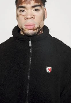 Karl Kani SIGNATURE BLOCK JACKET UNISEX - Fleecejacke - Black 15 Karl Kani SIGNATURE BLOCK JACKET UNISEX - Fleecejacke - Black -Outlet KARL KANI Store 33b912eb31d44966a3f8b30e17454d2e