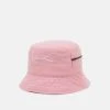 Karl Kani SIGNATURE WASHED ZIP BUCKET HAT UNISEX - Hut - Rose -Outlet KARL KANI Store 3b48aa18fb754f9ea95c64c6c8dae16f