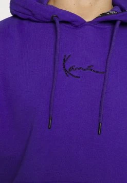 Karl Kani SMALL SIGNATURE HOODIE UNISEX - Sweatshirt - Lilac 13 Karl Kani SMALL SIGNATURE HOODIE UNISEX - Sweatshirt - Lilac -Outlet KARL KANI Store 3b55a29d86a348f3ae036b93d0fea5ca