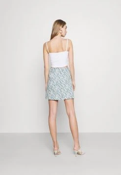 Karl Kani SKIRT - Minirock - Light Blue, Damen 4 Karl Kani SKIRT - Minirock - Light Blue, Damen -Outlet KARL KANI Store 3be4aca2e99d4d41ad109ca42f504845