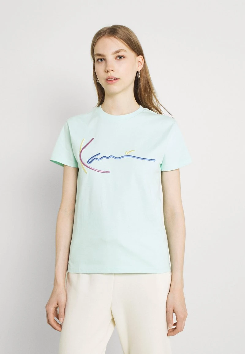 SIGNATURE TEE - T-Shirt print - mint Karl Kani SIGNATURE TEE - T-Shirt Print - Mint, Damen -Outlet KARL KANI Store 4032fe5b4ab44019b22137a4c4d00111