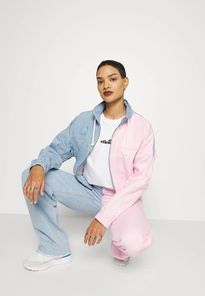 Karl Kani ORIGINALS BLOCK JACKET - Jeansjacke - Rose/blue, Damen 9 Karl Kani ORIGINALS BLOCK JACKET - Jeansjacke - Rose/blue, Damen – Bild 7
