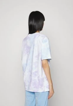 Karl Kani SIGNATURE TIE DYE TEE - T-Shirt Print - Lilac/light Blue/white, Damen 10 Karl Kani SIGNATURE TIE DYE TEE - T-Shirt Print - Lilac/light Blue/white, Damen -Outlet KARL KANI Store 4304718bd7cf417daf3235fe76eaeec4