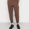 Karl Kani SMALL SIGNATURE - Jogginghose - Brown, Herren 2 Karl Kani SMALL SIGNATURE - Jogginghose - Brown, Herren -Outlet KARL KANI Store 44316c55a37f4a149c226401b491ae0f