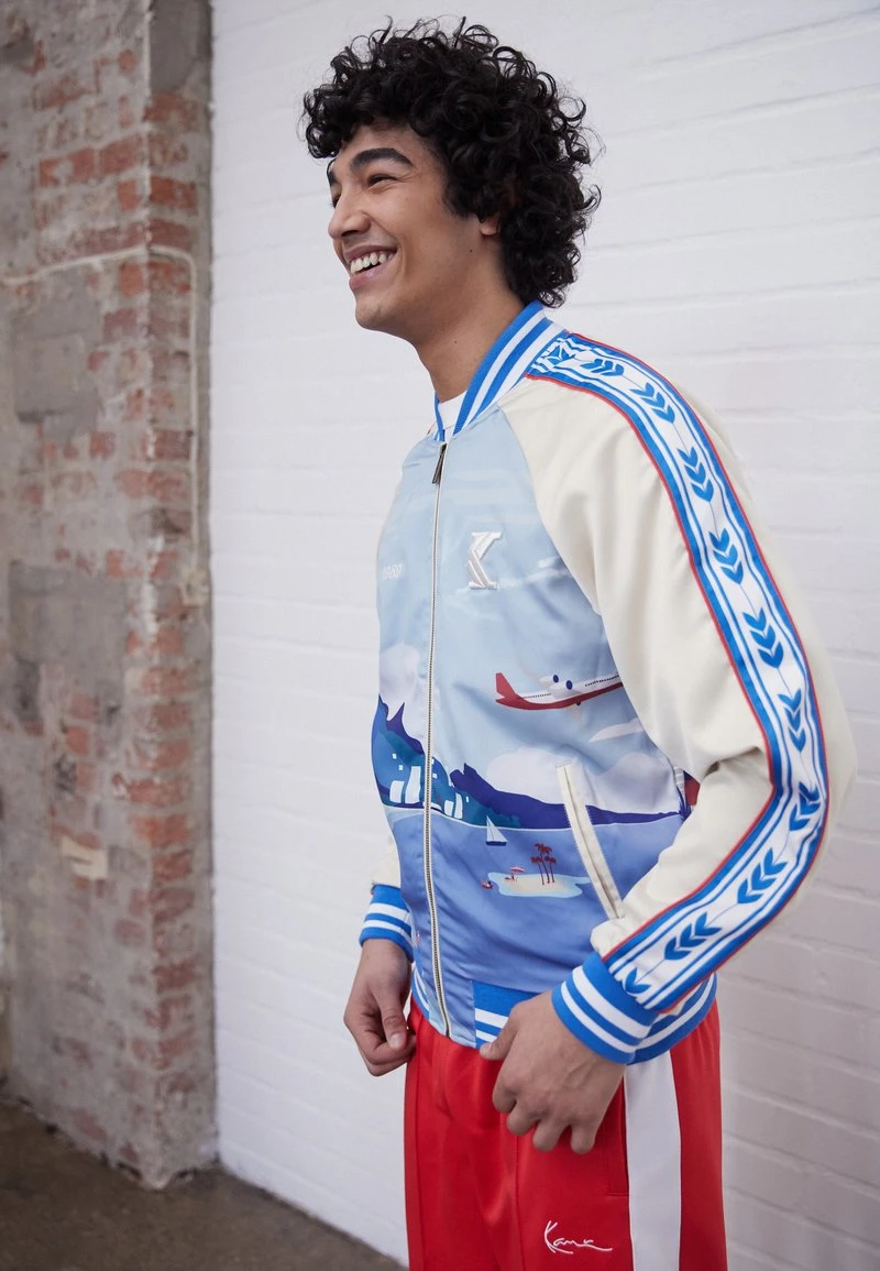 MOTIF SOUVENIR JACKET - Bomberjacke - multicolor Karl Kani MOTIF SOUVENIR JACKET - Bomberjacke - Multicolor, Herren -Outlet KARL KANI Store 49029d5a604849788425a804beb7697b