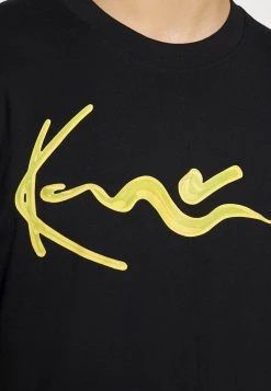 Karl Kani UNISEX 3D SIGNATURE TEE - T-Shirt Print - Blue 13 Karl Kani UNISEX 3D SIGNATURE TEE - T-Shirt Print - Blue -Outlet KARL KANI Store 4bc26076c0c24301b927fa2bb1349e9d