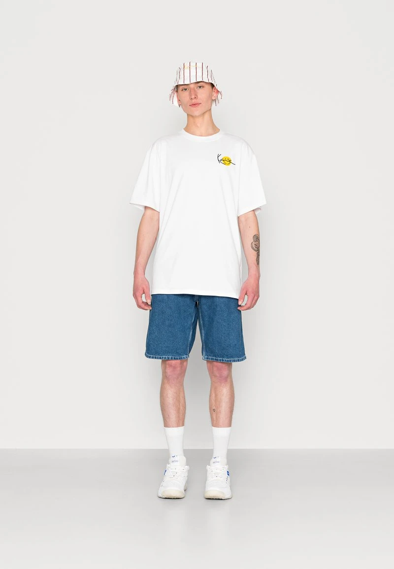 UNISEX CHEST SIGNATURE PRINT TEE - T-Shirt print - white Karl Kani UNISEX CHEST SIGNATURE PRINT TEE - T-Shirt Print - White -Outlet KARL KANI Store 4dbdd637bd924d1fba0a3ea6e30be75f