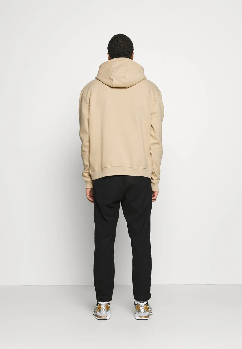 UNISEX SMALL SIGNATURE HOODY - Kapuzenpullover - sand Karl Kani UNISEX SMALL SIGNATURE HOODY - Kapuzenpullover - Sand -Outlet KARL KANI Store 501433136e1045498422d6156eeec450