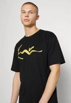 Karl Kani UNISEX 3D SIGNATURE TEE - T-Shirt Print - Blue 11 Karl Kani UNISEX 3D SIGNATURE TEE - T-Shirt Print - Blue -Outlet KARL KANI Store 522476dabd76436a9fd245f1aea4ee25
