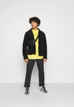 Karl Kani SMALL SIGNATURE WASHED TEE UNISEX - T-Shirt Print - Light Yellow -Outlet KARL KANI Store 565ff13c8d4e4cb9a7bfb000fd84d78f