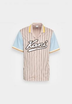 Karl Kani VARSITY BASEBALL SHIRT UNISEX - Hemd - Light Sand 10 Karl Kani VARSITY BASEBALL SHIRT UNISEX - Hemd - Light Sand -Outlet KARL KANI Store 57fcf068f9ef42a9ab4aba782df097bf