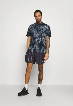 Karl Kani SMALL SIGNATURE PINSTRIPE - Shorts - Black, Herren 8 Karl Kani SMALL SIGNATURE PINSTRIPE - Shorts - Black, Herren -Outlet KARL KANI Store 5b3086a5708a46748a4999d073dd84ad