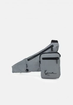 Karl Kani SIGNATURE REFLECTIVE CROSSBODY BAG - Umhängetasche - Silver, Unisex