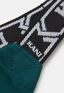 Karl Kani SIGNATURE TAPE WAIST BAG - Gürteltasche - Green/white, Herren 11 Karl Kani SIGNATURE TAPE WAIST BAG - Gürteltasche - Green/white, Herren -Outlet KARL KANI Store 5f3d516b42e14c7a92ca0d3211abaaa1
