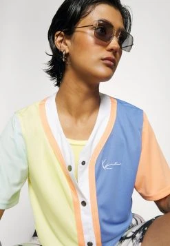 Karl Kani CHEST SIGNATURE BLOCK SHORT BASEBALL - T-Shirt Print - Blue, Damen -Outlet KARL KANI Store 5f651d961bfe440aa70ea6ec6ca5b36a