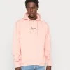 Karl Kani SMALL SIGNATURE HOODIE UNISEX - Kapuzenpullover - Light Rose 1 Karl Kani SMALL SIGNATURE HOODIE UNISEX - Kapuzenpullover - Light Rose -Outlet KARL KANI Store 5f894ba0ea53456ba4ef521f2d237898