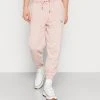 Karl Kani SMALL SIGNATURE PANTS UNISEX - Jogginghose - Rose 2 Karl Kani SMALL SIGNATURE PANTS UNISEX - Jogginghose - Rose -Outlet KARL KANI Store 5fcf2f25fb2a4160a56ede20f2259dc6