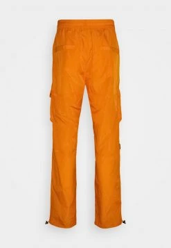 Karl Kani SIGNATURE CRINCLE PANTS UNISEX - Cargohose - Orange 9 Karl Kani SIGNATURE CRINCLE PANTS UNISEX - Cargohose - Orange -Outlet KARL KANI Store 60b11e8477064ca1838aa4be07d6ca9b