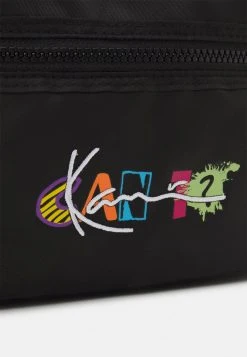 Karl Kani SIGNATURE SCRIBBLE HIP BAG UNISEX - Gürteltasche - Black 6 Karl Kani SIGNATURE SCRIBBLE HIP BAG UNISEX - Gürteltasche - Black -Outlet KARL KANI Store 6250ff28ca3f4834bb50aff32b638125