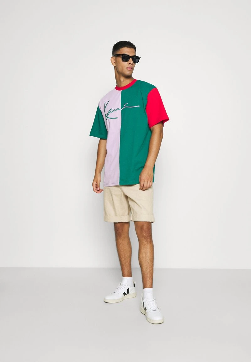 SIGNATURE BLOCK TEE UNISEX - T-Shirt print - green Karl Kani SIGNATURE BLOCK TEE UNISEX - T-Shirt Print - Green -Outlet KARL KANI Store 62bb78e37e164a4fa463c1fe2b28def3