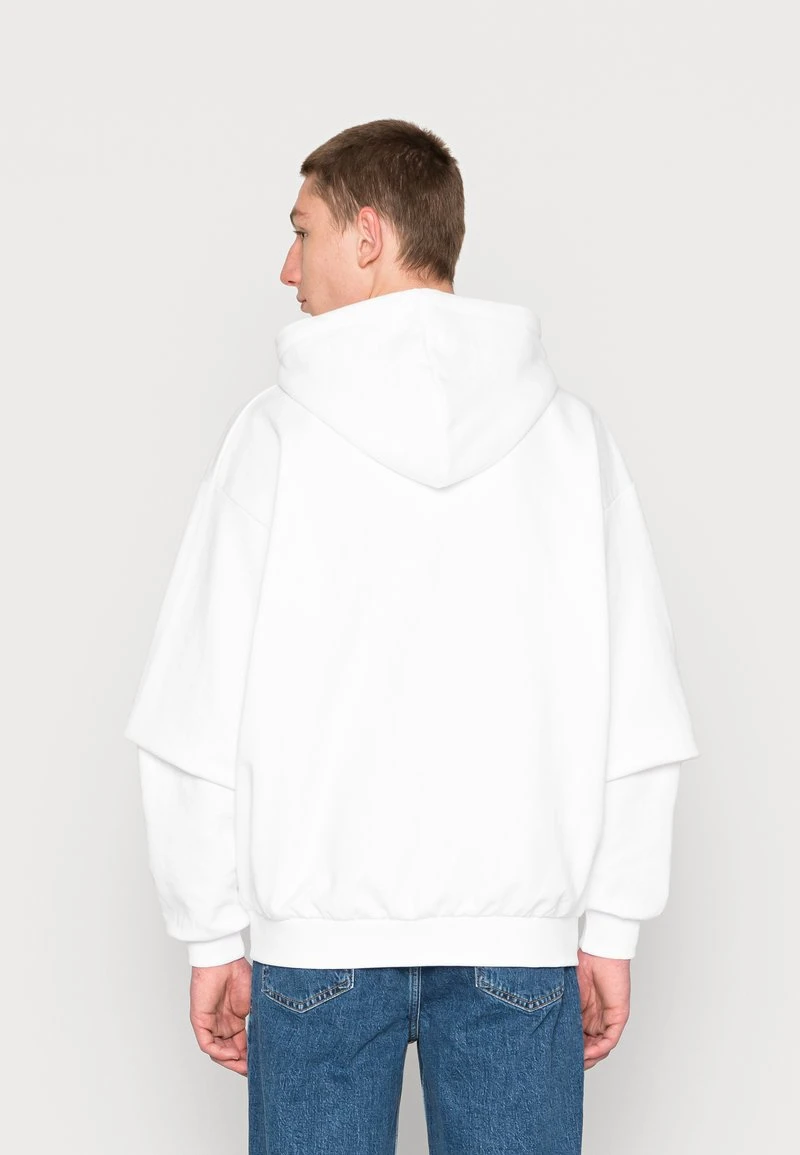 SERIF ZIP HOODIE UNISEX - Sweatjacke - white Karl Kani SERIF ZIP HOODIE UNISEX - Sweatjacke - White -Outlet KARL KANI Store 6b4a84c8c00f42a4ae0240861319f01b