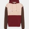 Karl Kani SIGNATURE BLOCK HOODIE UNISEX - Sweatshirt - Rose 2 Karl Kani SIGNATURE BLOCK HOODIE UNISEX - Sweatshirt - Rose -Outlet KARL KANI Store 6dbb60a4abb541e4824322daeb8f254a