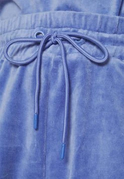 Karl Kani SIGNATURE - Shorts - Blue, Damen 17 Karl Kani SIGNATURE - Shorts - Blue, Damen -Outlet KARL KANI Store 6e538ba34f814e4b96e82a2cc070e2e3